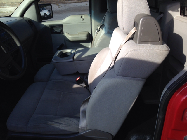 2005 Ford F-150 LX V6 Coupe