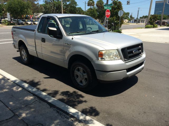 2005 Ford F-150 29