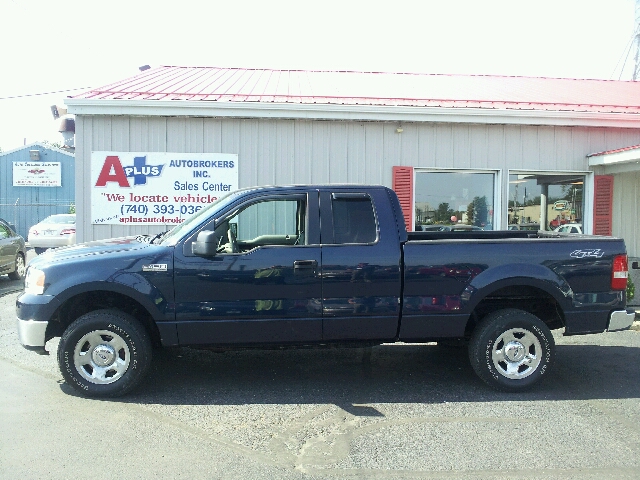 2006 Ford F-150 XL 2WD Reg Cab