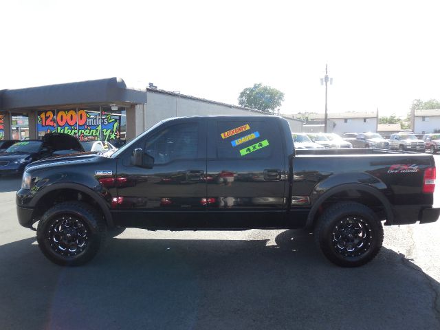 2007 Ford F-150 Crew Cab 156 Inch XLT 4WD 4x4 Truck