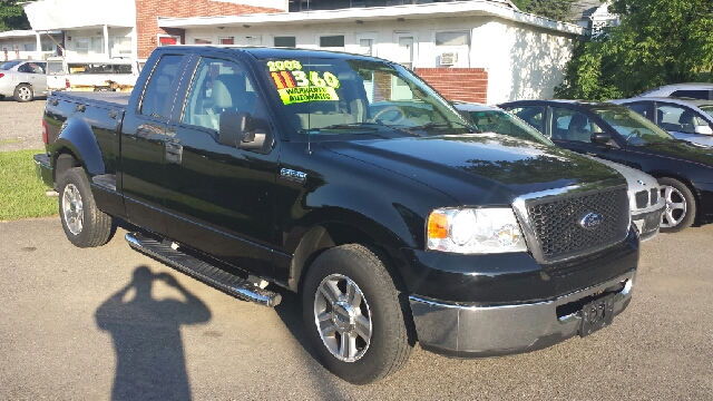 2008 Ford F-150 SLE 5.3L V8 4WD 9 Passenger ABS TC