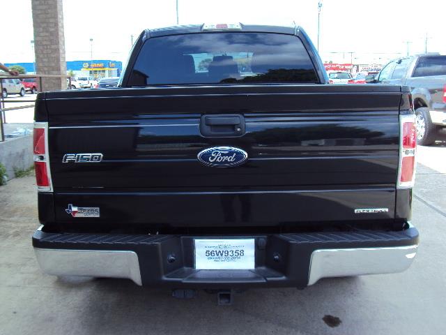 2012 Ford F-150 SLT 1 Ton Dually 4dr 35