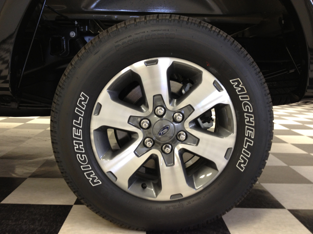 2013 Ford F-150 4dr Quad Cab 160.5 DRW 4WD Laramie