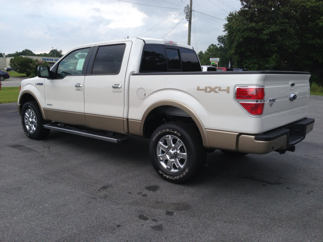 2013 Ford F-150 C230 Sport W/navigation