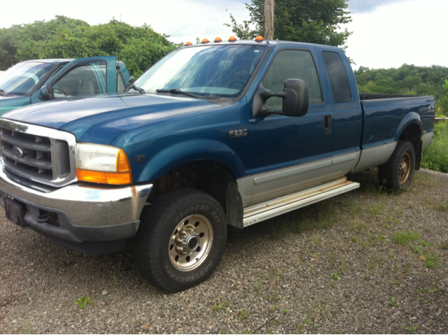 2001 Ford F-250 SD SE Well Kept Alloy Wheels