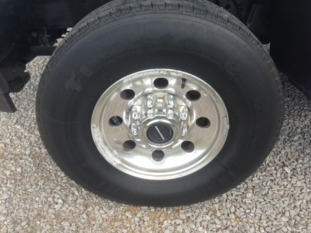 2002 Ford F-250 SD SE Well Kept Alloy Wheels