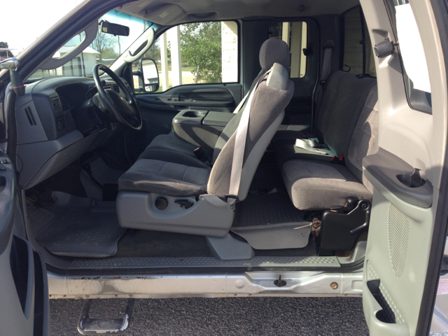 2003 Ford F-250 SD SE Well Kept Alloy Wheels