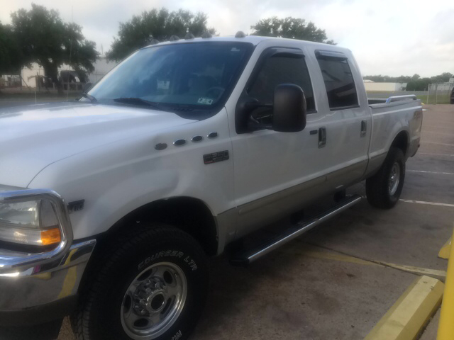 2004 Ford F-250 Super Duty LS Flex Fuel 4x4 This Is One Of Our Best Bargains