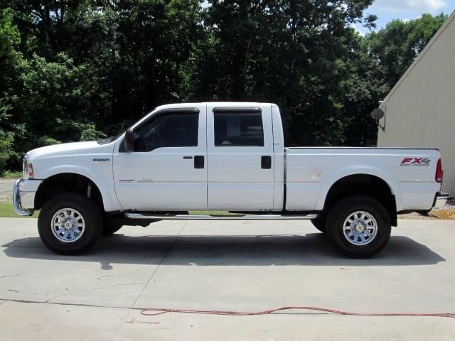 2006 Ford F-250 Super Duty T6 AWD Leather Moonroof Navigation