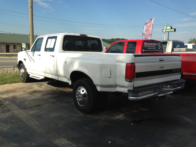 1996 Ford F-350 Crew Cab 126.0 WB 4WD LT w/1L