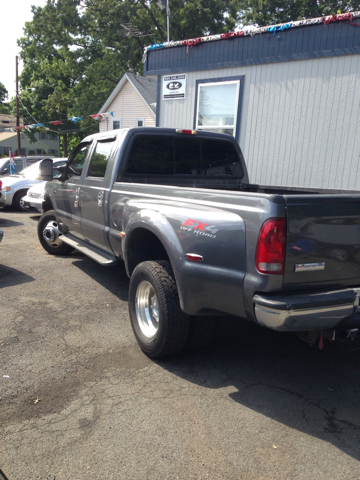 2005 Ford F-350 SD 2009 Nissan Touring