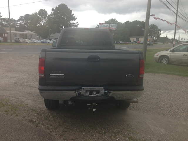 2005 Ford F-350 SD FWD 4dr SE