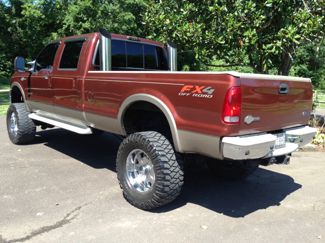 2006 Ford F-350 SD I4 4D Sedan