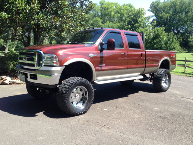 2006 Ford F-350 SD I4 4D Sedan