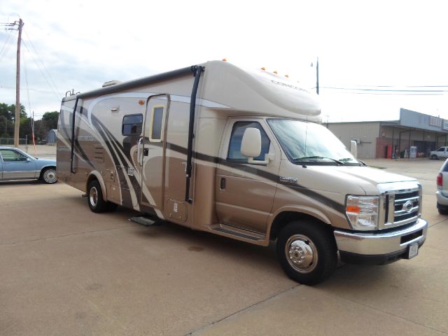 2008 Ford F-450 3.8 Sedan