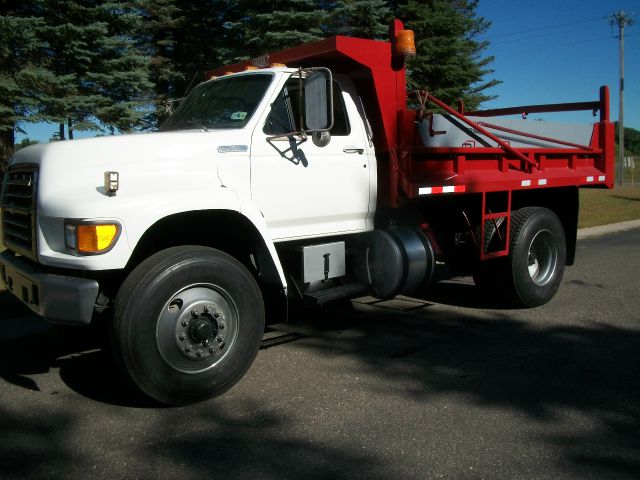 1995 Ford F-800 Unknown