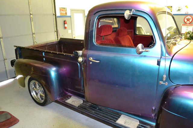 1950 Ford F1 4dr 1500 SLT SUV