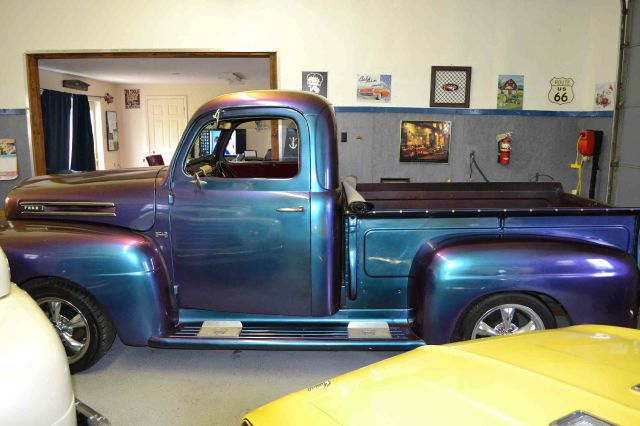 1950 Ford F1 4dr 1500 SLT SUV