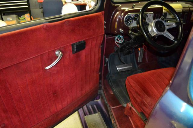 1950 Ford F1 4dr 1500 SLT SUV