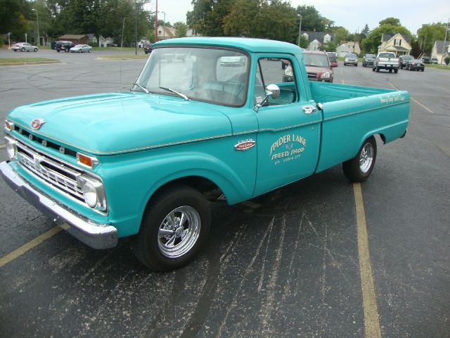 1966 Ford F100 4dr Sdn 1.9L