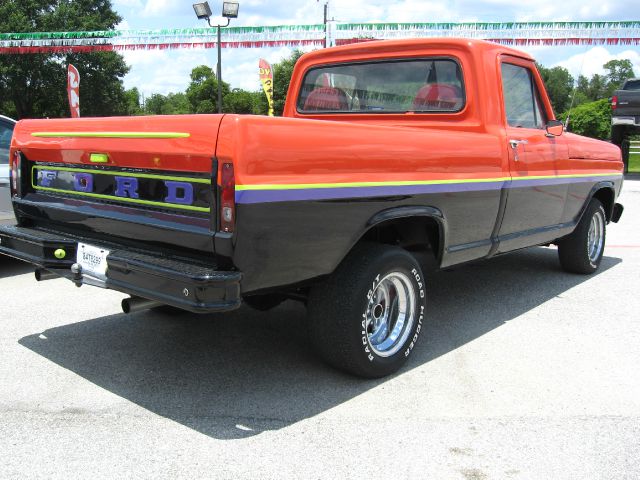 1970 Ford F100 Ext. Cab Short Bed 2WD Manual