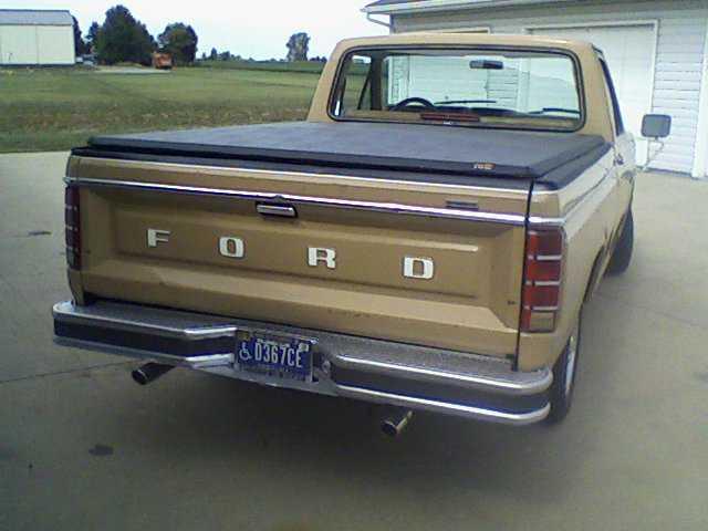 1983 Ford F100 4DR SDN 2.4L LX