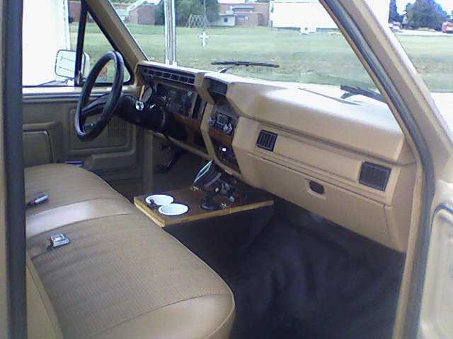 1983 Ford F100 4DR SDN 2.4L LX