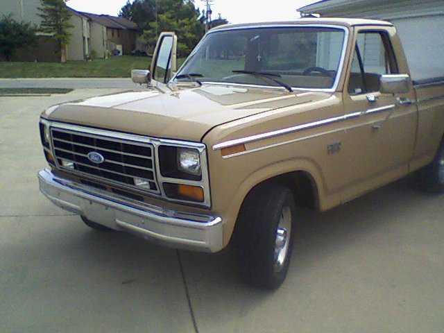 1983 Ford F100 4DR SDN 2.4L LX