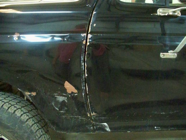 1985 Ford F150 4WD 4dr AT