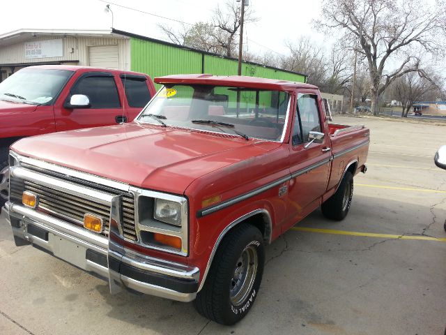 1985 Ford F150 ES 2.4L AUTO