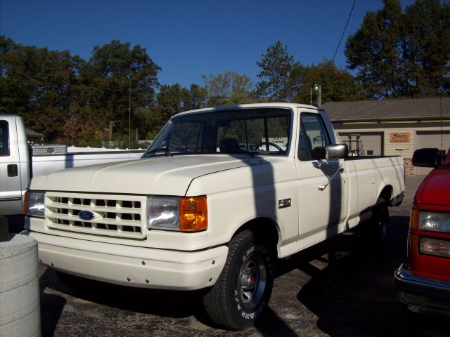 1987 Ford F150 ES 2.4L AUTO
