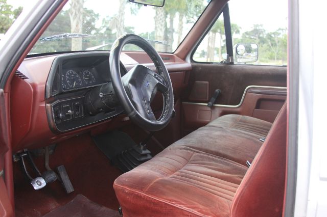 1987 Ford F150 ES 2.4L AUTO