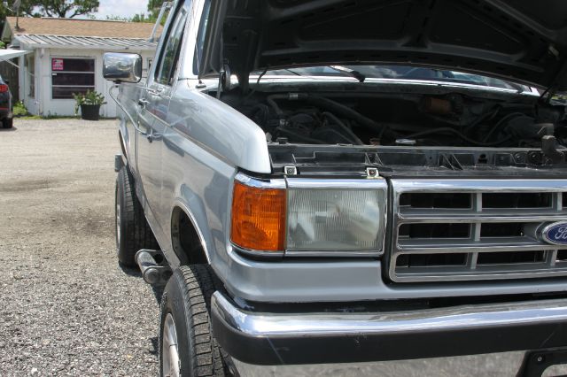 1987 Ford F150 ES 2.4L AUTO