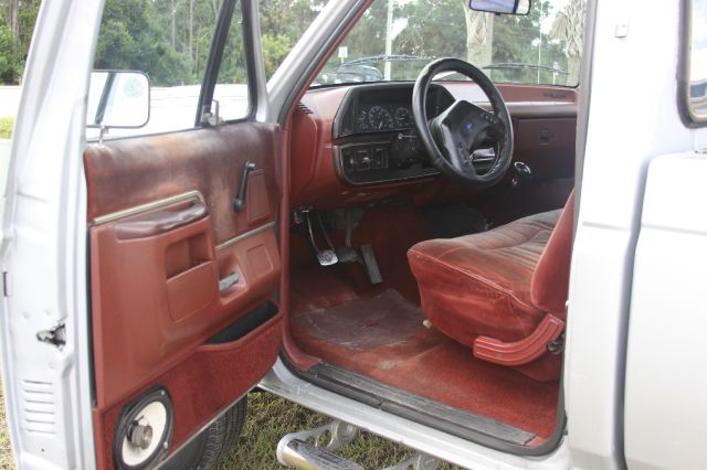 1987 Ford F150 ES 2.4L AUTO