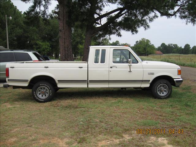1990 Ford F150 Grand Touring 2WD