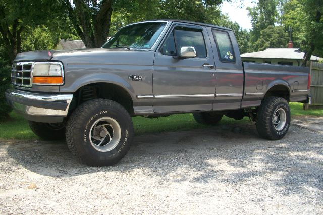1992 Ford F150 4dr SE 113
