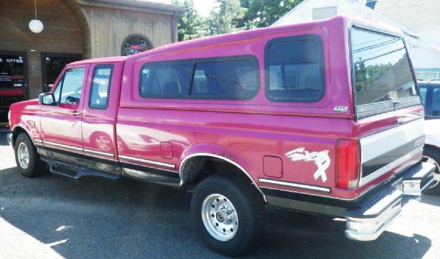 1995 Ford F150 XL 2WD Reg Cab