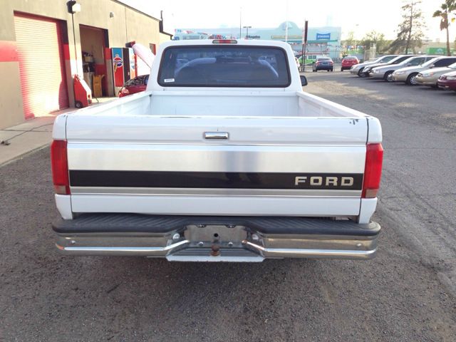 1995 Ford F150 4dr Sdn Auto SE Ltd Avail