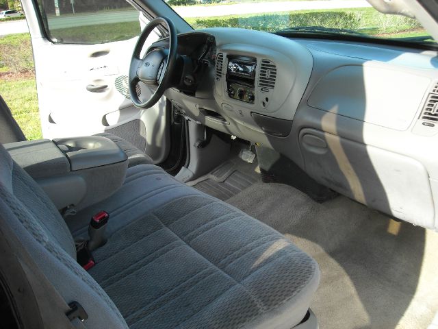 1997 Ford F150 143.5 WB 4WD