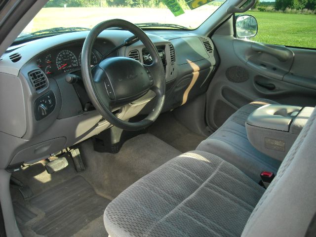 1997 Ford F150 143.5 WB 4WD