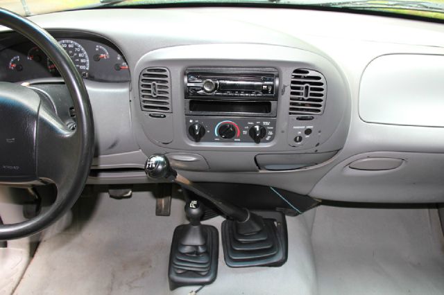 1997 Ford F150 DVD NAV ROOF