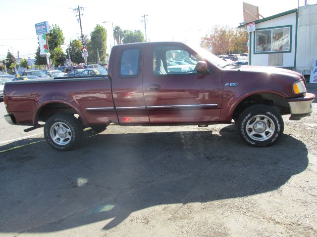 1997 Ford F150 4dr Pick Up