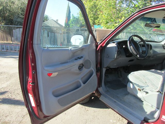 1997 Ford F150 4dr Pick Up