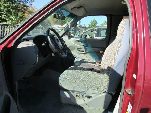 1997 Ford F150 4dr Pick Up