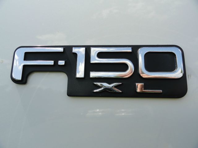 1997 Ford F150 Supercrew-short-limited-nav-22 INCH Rims-1 Owner