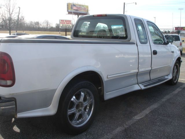 1997 Ford F150 143.5 WB 4WD