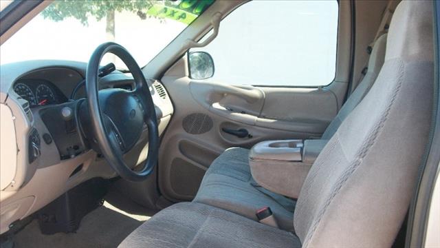 1998 Ford F150 CREW CAB 2WD 143.5wb
