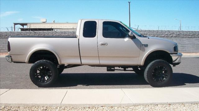 1998 Ford F150 CREW CAB 2WD 143.5wb