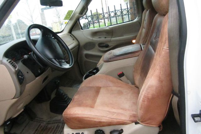 1998 Ford F150 SE Well Kept Alloy Wheels