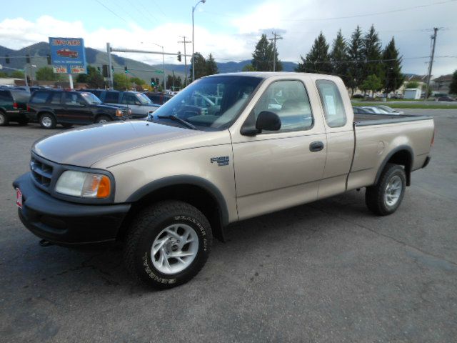 1998 Ford F150 Reg Cab 108 WB
